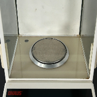 Ohaus Analytical Plus Balance image 3